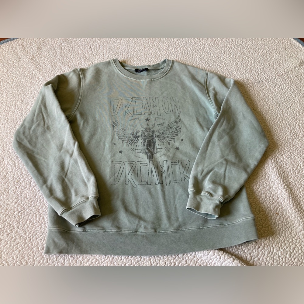 Zutter brand,size medium,100% French terry cotton,“dream on dreamer”, motorcycle